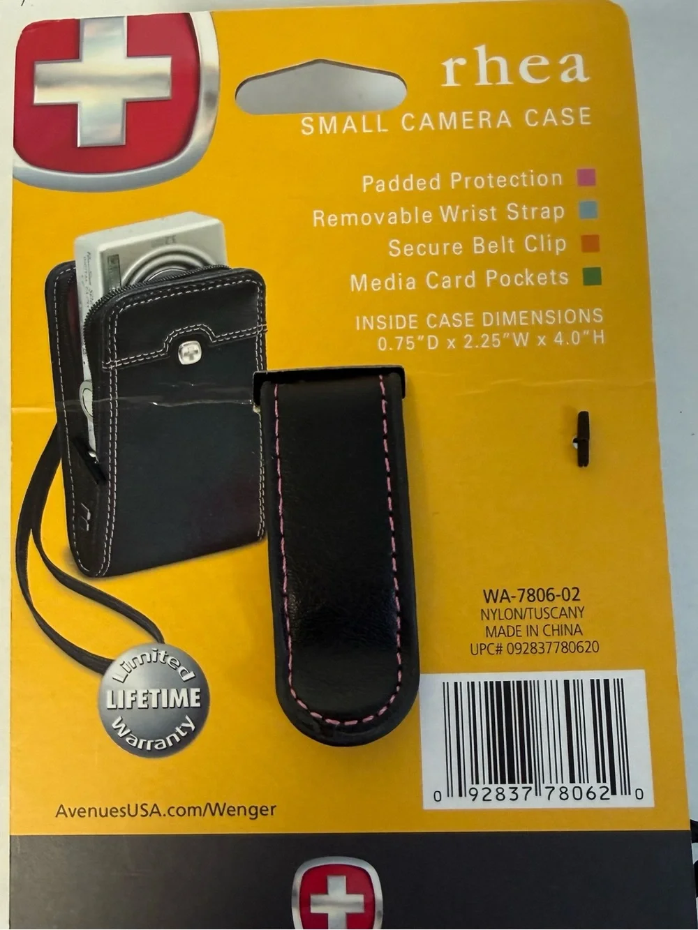 SWISSGEAR Black and Pink Portable Small Camara Case NWT